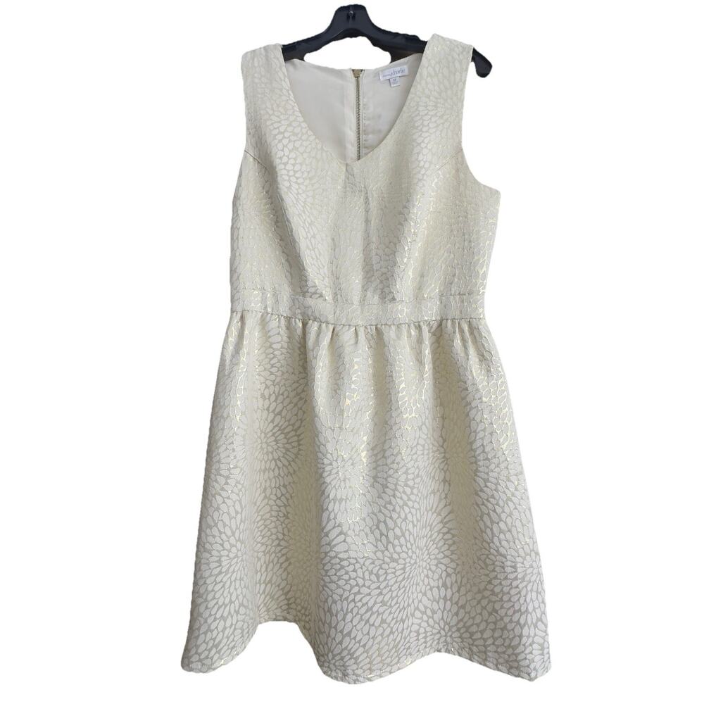 Charming Charlie Medium Ivory Gold Brocade Dress Y2K party dress structured zip
